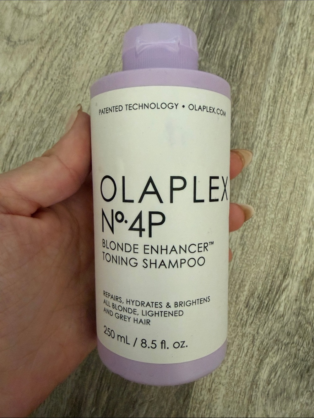 OLAPLEX No.4P Blonde Enhancer Toning Shampoo - Lavender